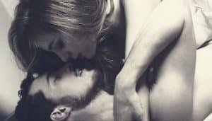 que significa soñar dando un beso